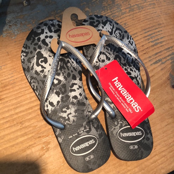 Havaianas Shoes - NWT Havaianas Silver leopard Flip Flop